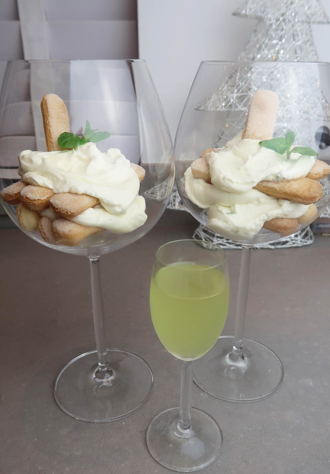 Shetland Druppelen zomer Limoncello taartje – Limoncello tiramisu in wijnglas – Culi WE